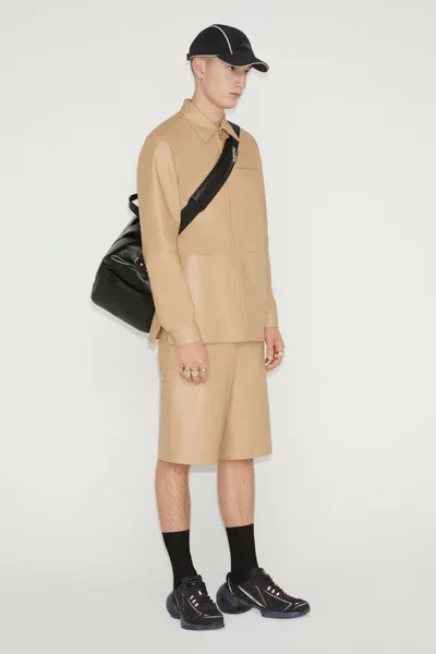 Look 17